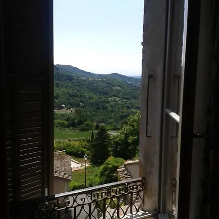 Avec Vue Bed & Breakfast Saignon